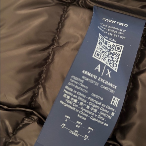 Armani Exchange Women's Sleek Black Puffer Coat - Picture 4 of 7